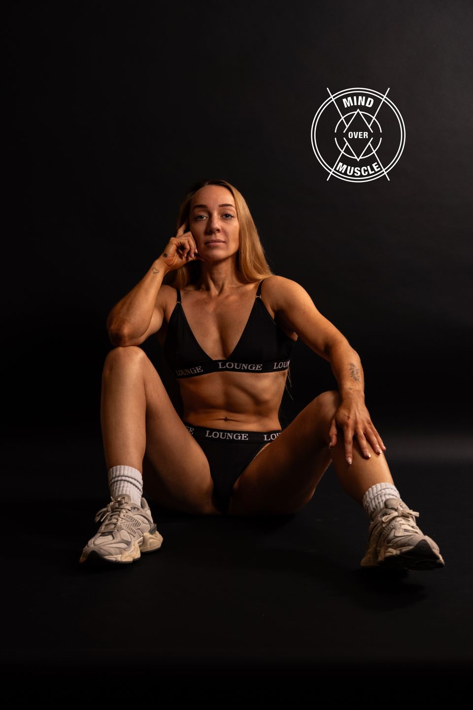 Fotoshoot van een klant van Mind Over Muscle in de studio